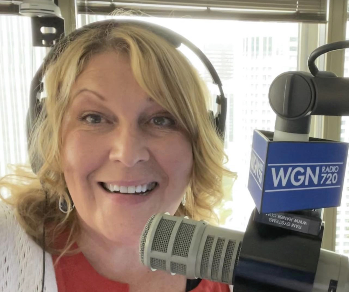 WGN Radio hires Lisa Dent to host afternoons | Robert Feder